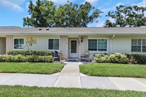 Condo in Palm Harbor, Florida, 2 bedrooms  № 1857819 - photo 6