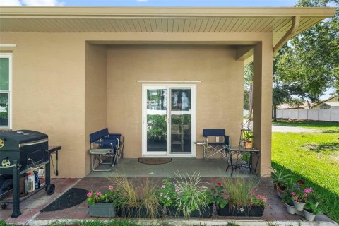 House in Edgewater, Florida 2 bedrooms, 98.01 sq.m. № 1793318 - photo 19