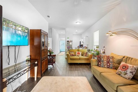 House in Edgewater, Florida 2 bedrooms, 98.01 sq.m. № 1793318 - photo 3