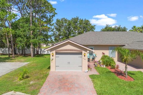 House in Edgewater, Florida 2 bedrooms, 98.01 sq.m. № 1793318 - photo 26