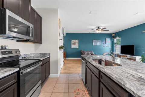 House in Land O' Lakes, Florida 3 bedrooms, 171.68 sq.m. № 1915313 - photo 15