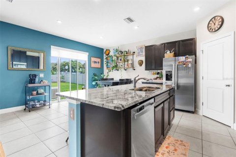 House in Land O' Lakes, Florida 3 bedrooms, 171.68 sq.m. № 1915313 - photo 13