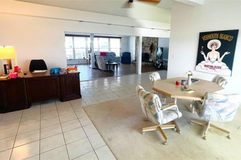 House in Punta Gorda, Florida 2 bedrooms, 186.73 sq.m. № 1797936 - photo 8