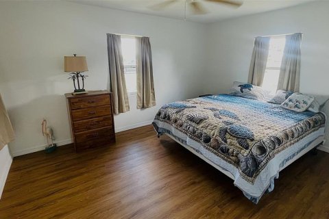 House in Punta Gorda, Florida 2 bedrooms, 186.73 sq.m. № 1797936 - photo 24