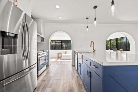 Villa ou maison à louer à Cutler Bay, Floride: 3 chambres, 138.42 m2 № 1971500 - photo 6