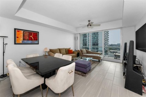 Condo in Clearwater, Florida, 3 bedrooms  № 1654187 - photo 16