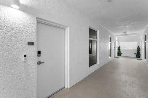 Condo in Clearwater, Florida, 3 bedrooms  № 1654187 - photo 6