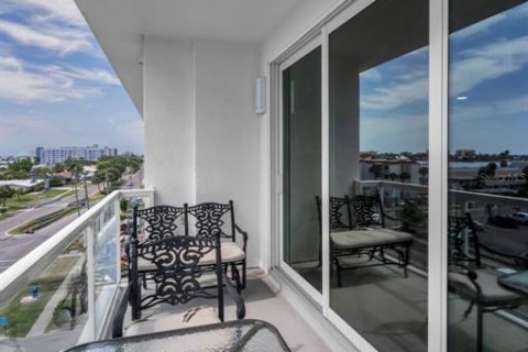 Condo in Clearwater, Florida, 3 bedrooms  № 1654187 - photo 13