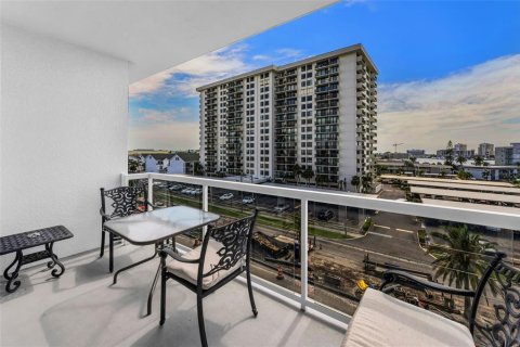 Condo in Clearwater, Florida, 3 bedrooms  № 1654187 - photo 11