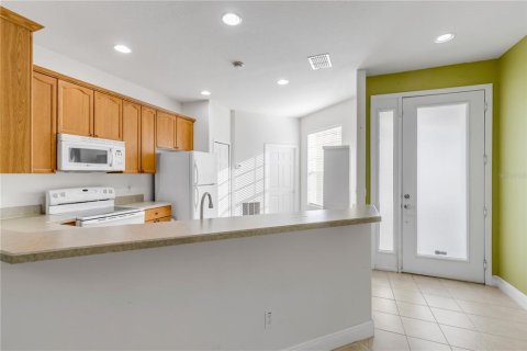 Touwnhouse à vendre à Daytona Beach, Floride: 3 chambres, 140.84 m2 № 2432608 - photo 4