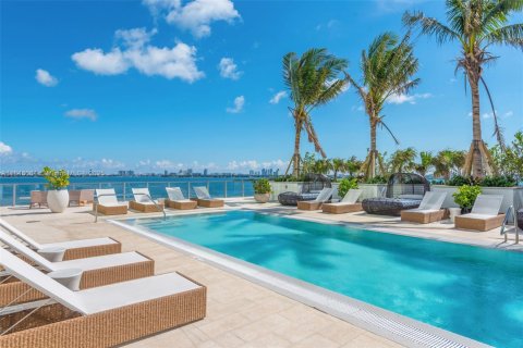 Condominio en venta en Miami, Florida, 2 dormitorios, 120.12 m2 № 1983377 - foto 24