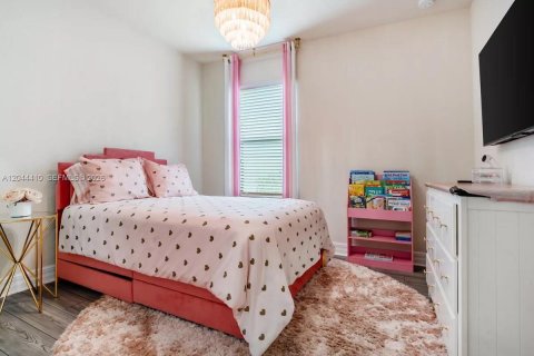 Villa ou maison à vendre à Lauderdale Lakes, Floride: 4 chambres, 169.83 m2 № 2192882 - photo 16