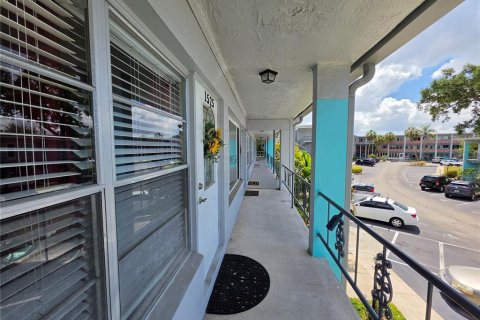 Condominio en venta en Kenneth City, Florida, 1 dormitorio, 55.28 m2 № 2129576 - foto 5