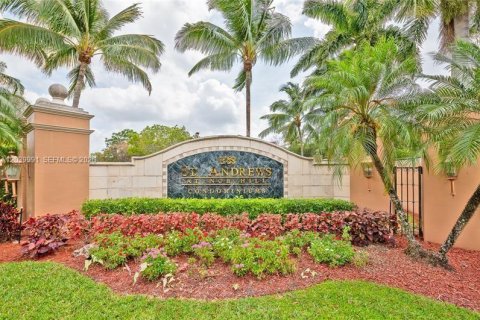 Condominio en Tamarac, Florida, 1 dormitorio  № 2086159