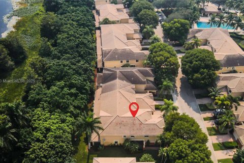 Townhouse in Weston, Florida 4 bedrooms, 166.3 sq.m. № 1796358 - photo 27