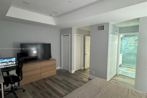 Townhouse in Weston, Florida 4 bedrooms, 166.3 sq.m. № 1796358 - photo 10