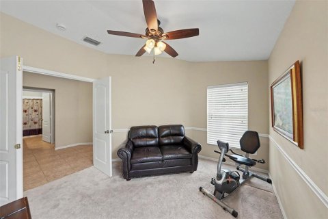 House in Wesley Chapel, Florida 3 bedrooms, 138.33 sq.m. № 2225611 - photo 15