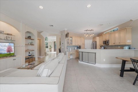 House in Miramar, Florida 4 bedrooms, 282.24 sq.m. № 1809615 - photo 30