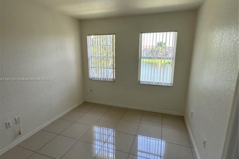 Copropriété à louer à North Lauderdale, Floride: 2 chambres, 107.21 m2 № 1942207 - photo 3