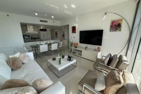 Купить кондоминиум в Майами, Флорида 2 спальни, 116.59м2, № 2048785 - фото 4