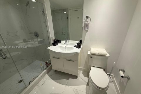 Купить кондоминиум в Майами, Флорида 2 спальни, 116.59м2, № 2048785 - фото 20