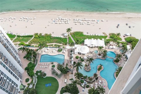 Condo in North Miami Beach, Florida, 1 bedroom  № 2082290 - photo 29