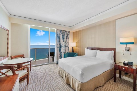 Condo in North Miami Beach, Florida, 1 bedroom  № 2082290 - photo 18