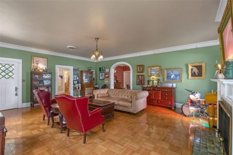 House in Lake Wales, Florida 4 bedrooms, 194.35 sq.m. № 1847243 - photo 12