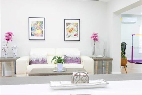 Touwnhouse à louer à Tampa, Floride: 2 chambres, 116.31 m2 № 2384089 - photo 6