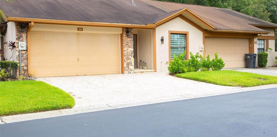 Touwnhouse à Tampa, Floride 2 chambres, 116.31 m2 № 2384089