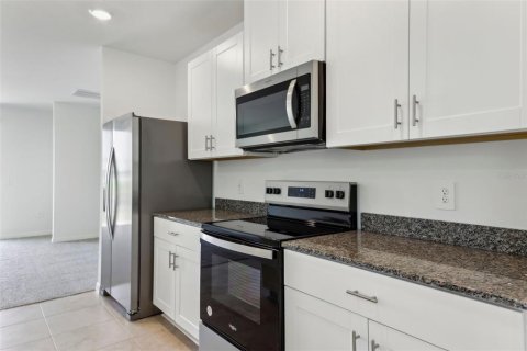 Casa en venta en Poinciana, Florida, 3 dormitorios, 139.35 m2 № 1615981 - foto 17