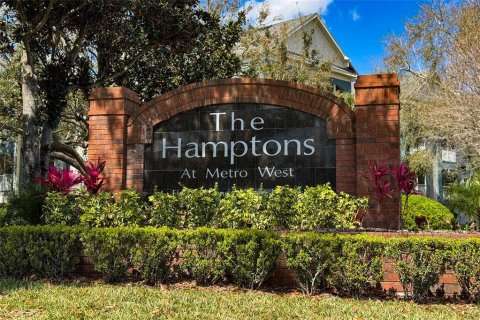 Condo in Orlando, Florida, 2 bedrooms  № 1650121 - photo 21