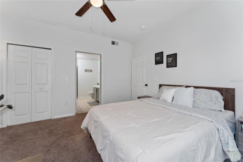 Condo in Orlando, Florida, 2 bedrooms  № 1650121 - photo 12
