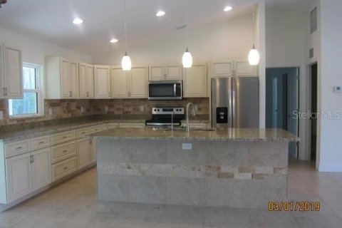 Casa en alquiler en North Port, Florida, 3 dormitorios, 132.57 m2 № 1873833 - foto 3