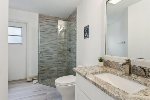 House in Boca Raton, Florida 4 bedrooms, 229.19 sq.m. № 2083847 - photo 19