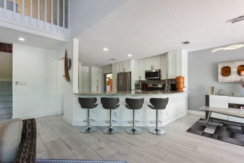 House in Boca Raton, Florida 4 bedrooms, 229.19 sq.m. № 2083847 - photo 17