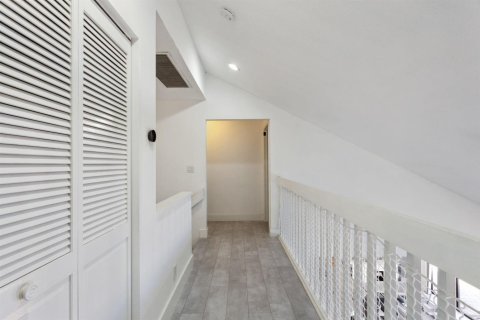 House in Boca Raton, Florida 4 bedrooms, 229.19 sq.m. № 2083847 - photo 23