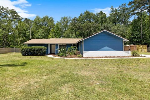 House in Gainesville, Florida 3 bedrooms, 139.17 sq.m. № 2128705