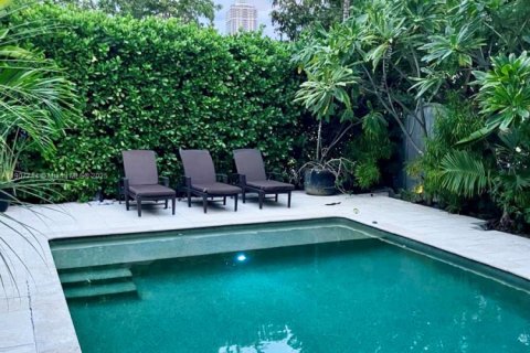 Casa en venta en Miami Beach, Florida, 4 dormitorios, 351.45 m2 № 1964267 - foto 8