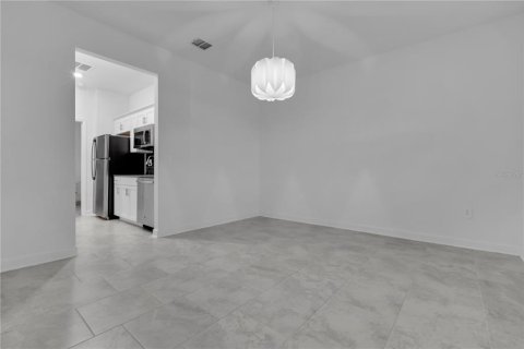 House in Davenport, Florida 4 bedrooms, 195.47 sq.m. № 1866160 - photo 14