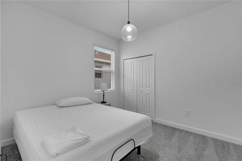 House in Davenport, Florida 4 bedrooms, 195.47 sq.m. № 1866160 - photo 29