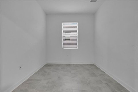 House in Davenport, Florida 4 bedrooms, 195.47 sq.m. № 1866160 - photo 15