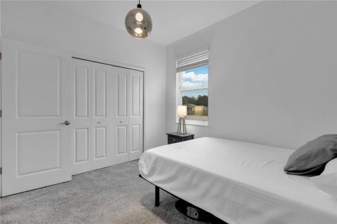 House in Davenport, Florida 4 bedrooms, 195.47 sq.m. № 1866160 - photo 30