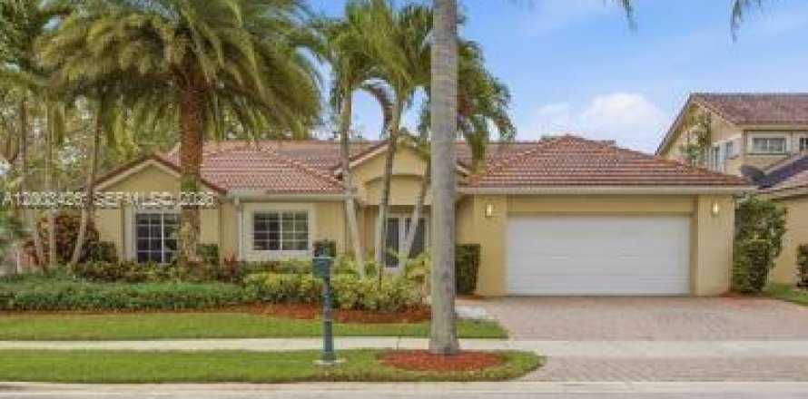 House in Weston, Florida 4 bedrooms, 233.28 sq.m. № 2068824