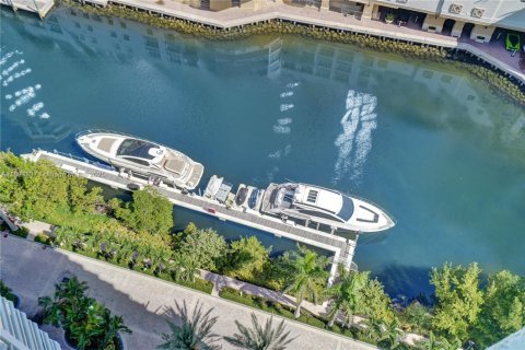 Condominio en venta en Sunny Isles Beach, Florida, 2 dormitorios, 163.51 m2 № 1797124 - foto 29