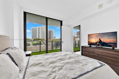 Copropriété à louer à Miami, Floride: 2 chambres, 101.73 m2 № 1959791 - photo 24