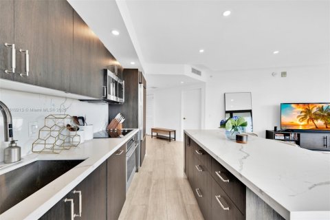 Copropriété à louer à Miami, Floride: 2 chambres, 101.73 m2 № 1959791 - photo 15