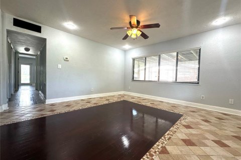 Villa ou maison à louer à Altamonte Springs, Floride: 3 chambres, 137.12 m2 № 1787484 - photo 19