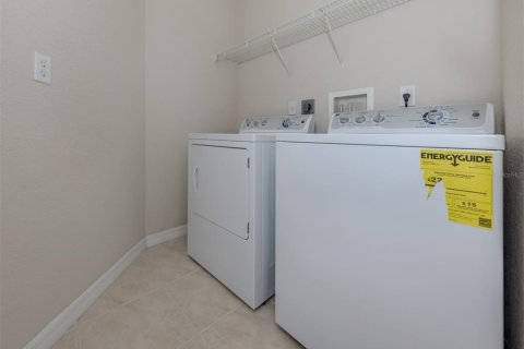 House in Laurel, Florida 2 bedrooms, 154.96 sq.m. № 2151803 - photo 24
