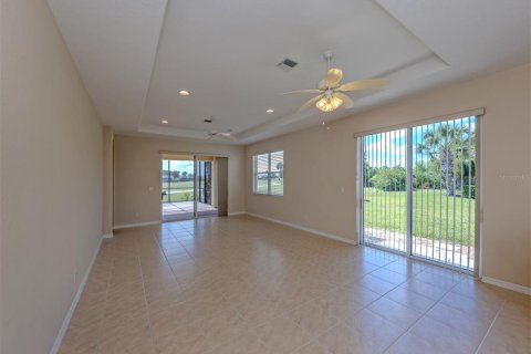 House in Laurel, Florida 2 bedrooms, 154.96 sq.m. № 2151803 - photo 4